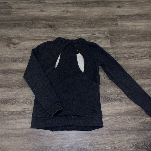 Lululemon over shirt - Picture 2 of 2